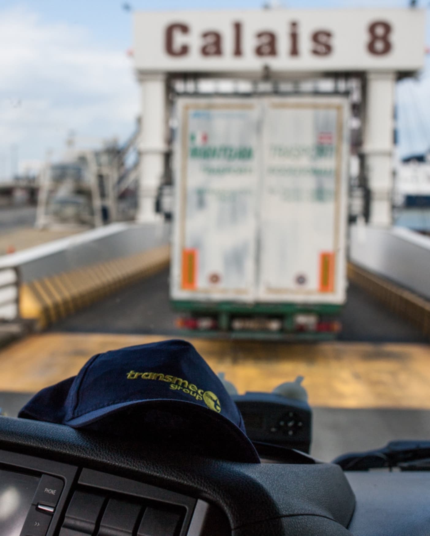 Servizi di rivendita biglietti di traghetti e trafori